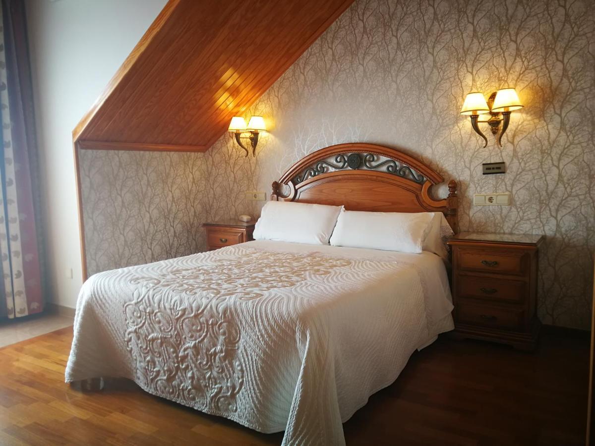 Hotel Playa Compostela ビラガルシーア・デ・アロウサ エクステリア 写真