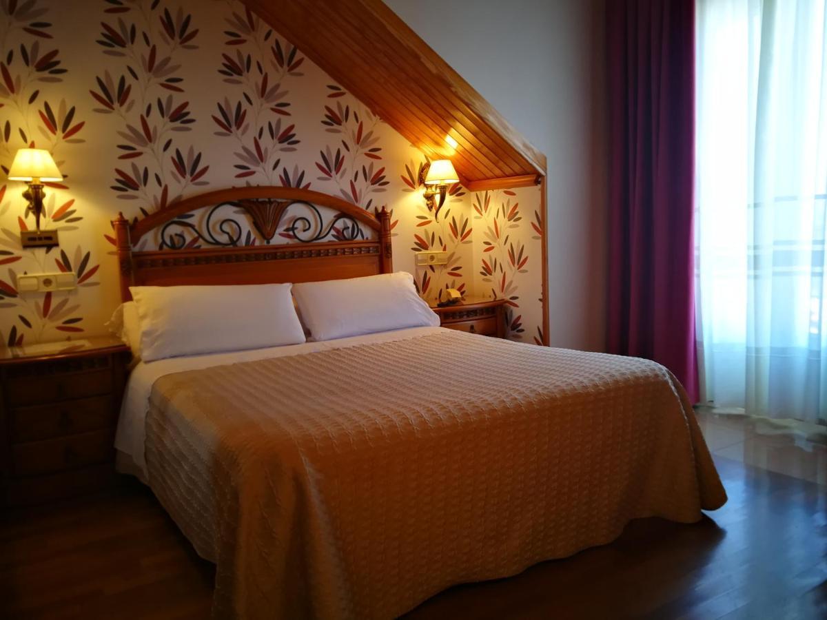 Hotel Playa Compostela ビラガルシーア・デ・アロウサ エクステリア 写真
