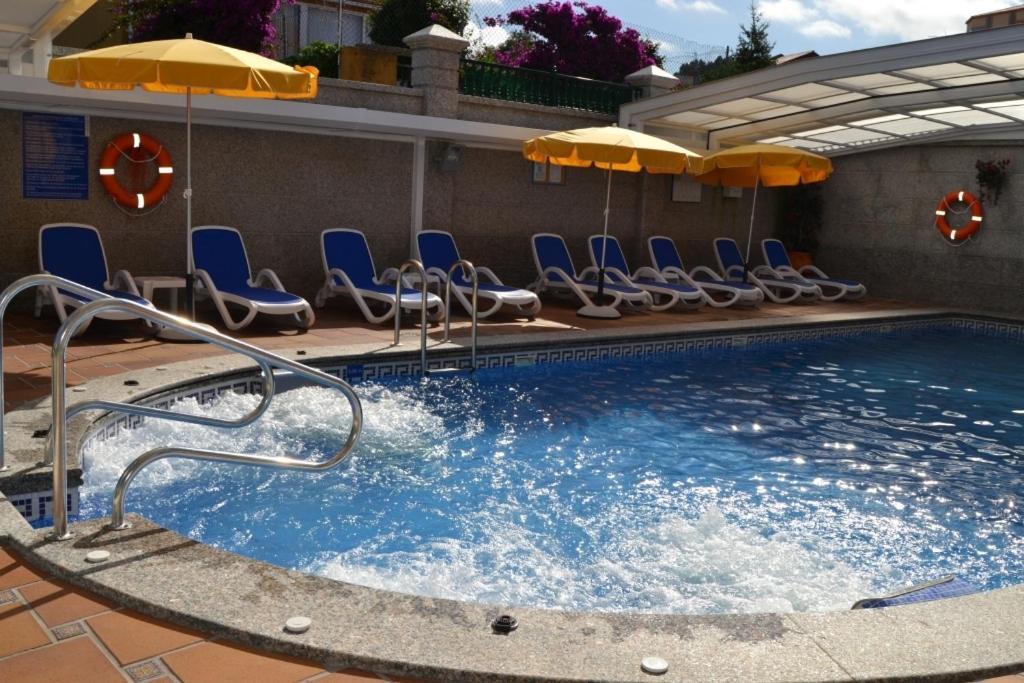 Hotel Playa Compostela ビラガルシーア・デ・アロウサ エクステリア 写真