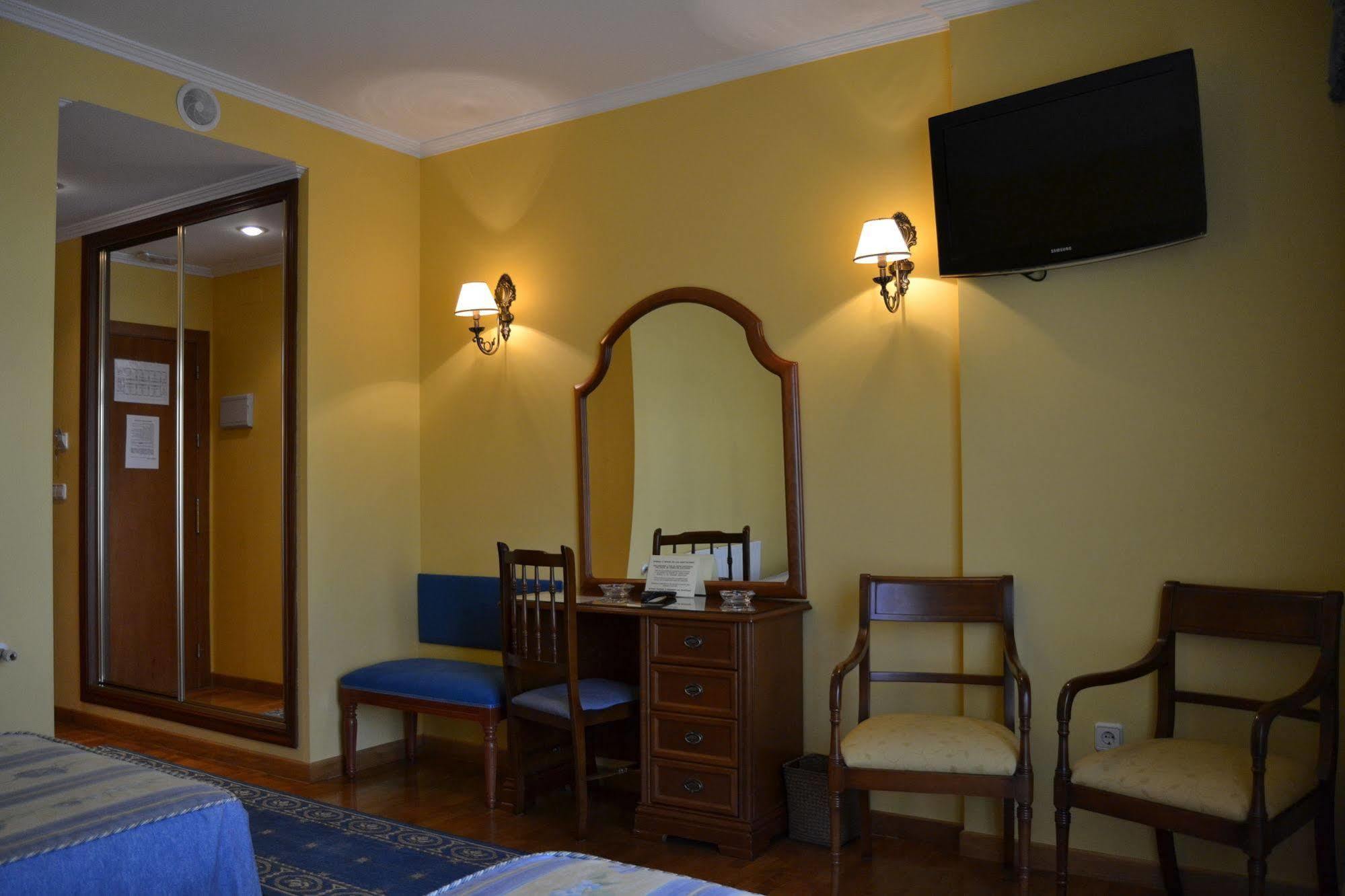 Hotel Playa Compostela ビラガルシーア・デ・アロウサ エクステリア 写真