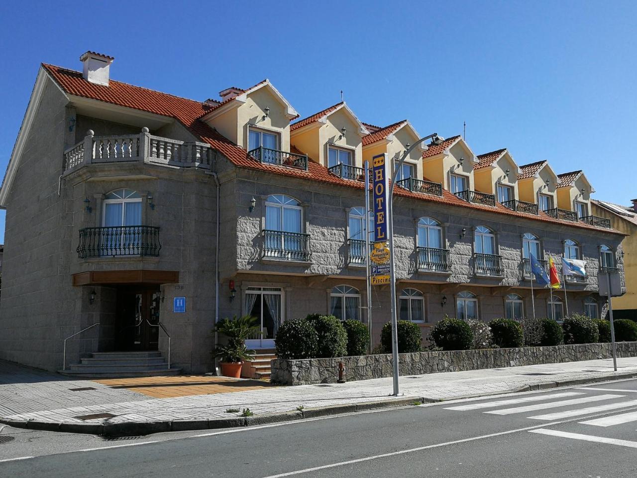 Hotel Playa Compostela ビラガルシーア・デ・アロウサ エクステリア 写真